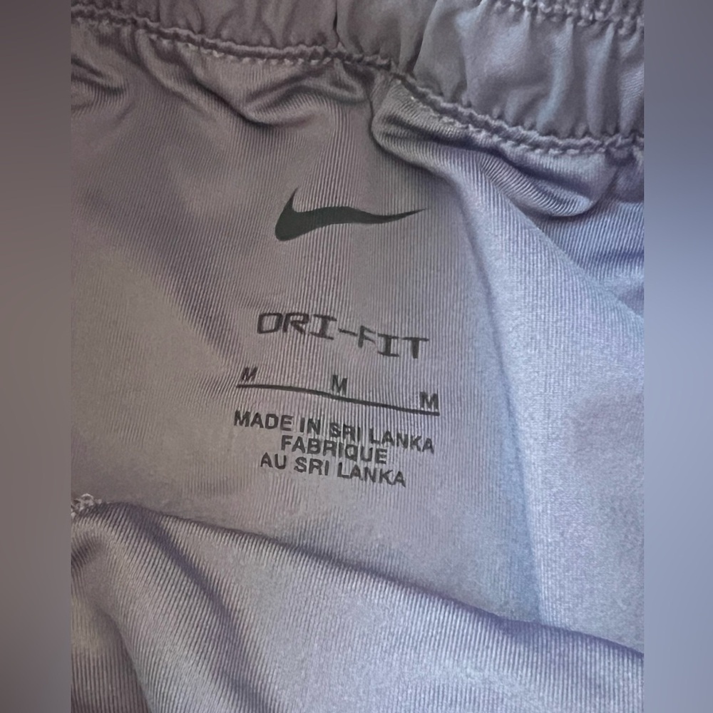 NWT Nike Women’s Dri-Fit Ultra High Waisted 3” Brief Lined Shorts in Purple in M - Picture 4 of 5